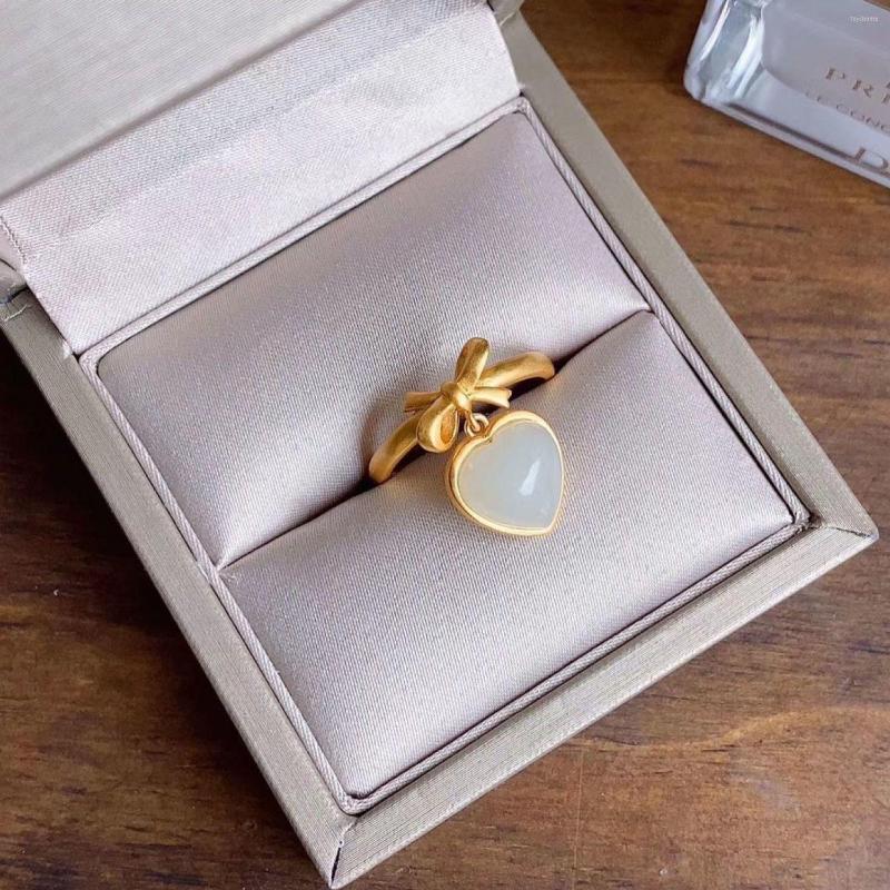 Cluster Rings S925 Sterling Silver Gilding Natural Hetian Jade Love Heart Bow Tie Open Mouth Ring Simple Birthday Gift For Girlfriend
Cluster Rings S925 Sterling Silver Gilding Natural Hetian Jade Love Heart Bow Tie Open Mouth Ring Simple Birthday Gift For Girlfriend