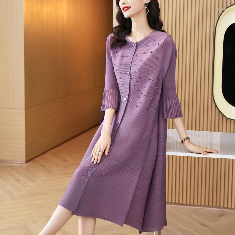 Casual Dresses 2022 Pleated Miyak Spring And Autumn Donna Lady Single-breasted Loose Beaded Exquisite Buckle Cardigan Elegant Dress, Black
Casual Dresses 2022 Pleated Miyak Spring And Autumn Donna Lady Single-breasted Loose Beaded Exquisite Buckle Cardigan Elegant Dress, Black