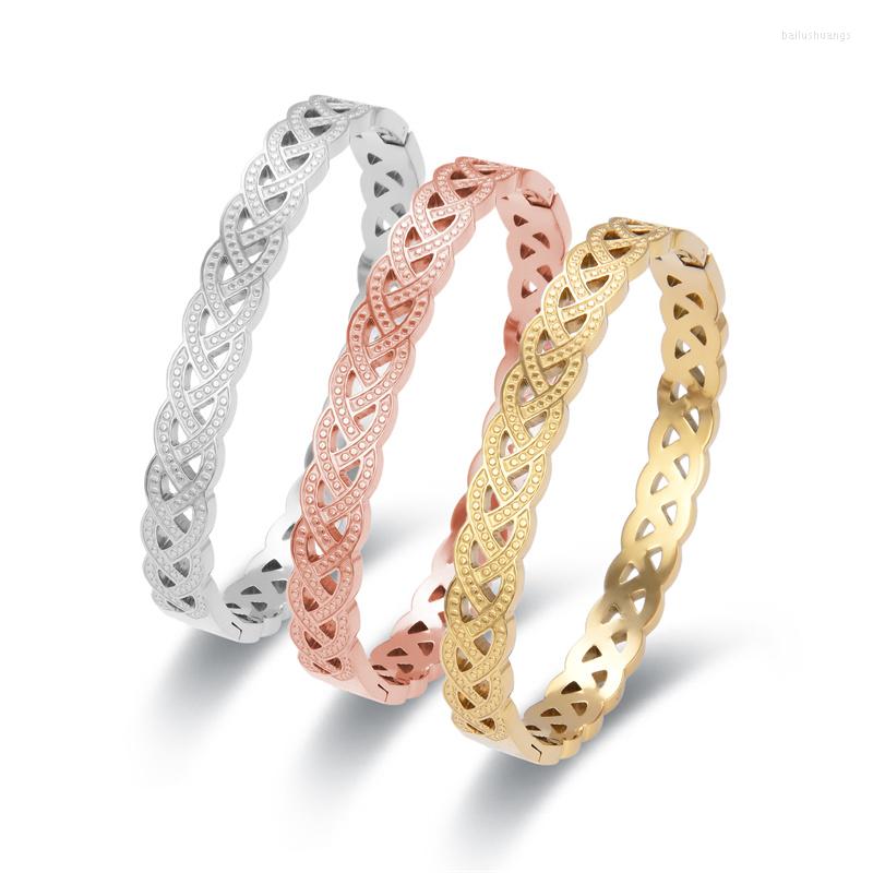 Bangle FYSARA Triangle Hollow Carved Open Bracelet Stainless Steel Femme Charm For Women Girl Party Pulseras Jewelry
Bangle FYSARA Triangle Hollow Carved Open Bracelet Stainless Steel Femme Charm For Women Girl Party Pulseras Jewelry