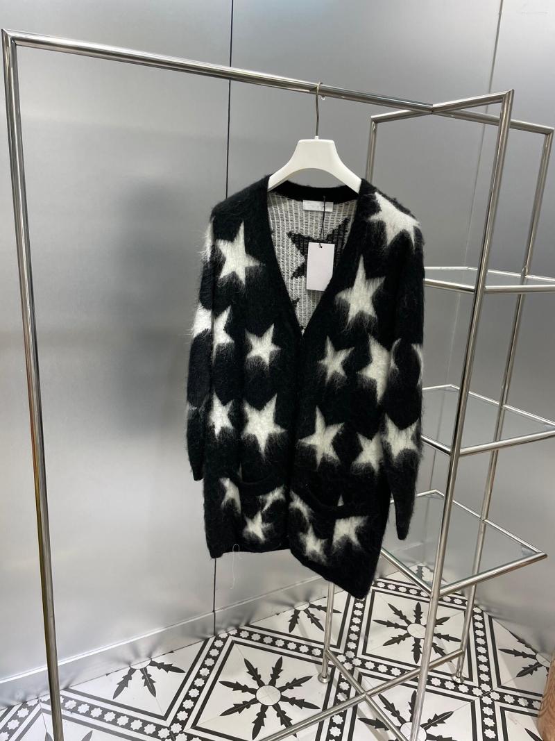 Women' Knits Arrival 2022 Autumn Clothes Women Fashion Black Cardigan V-Neck Loose Casual Sweater Long
Women' Knits Arrival 2022 Autumn Clothes Women Fashion Black Cardigan V-Neck Loose Casual Sweater Long