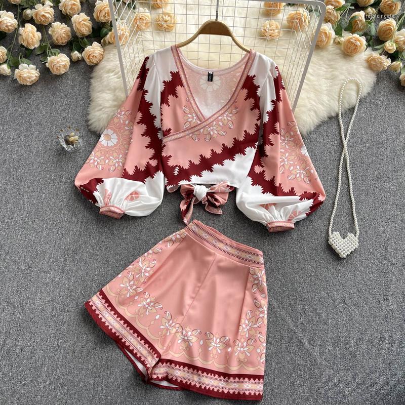 Women's Tracksuits Women 2022 Summer Flower Print Two Piece Sets Bow Tie Wrap Casual Lantern Sleeve Tops Shorts Mini Pants Suit Set 2 Pieces, Pink set
Women's Tracksuits Women 2022 Summer Flower Print Two Piece Sets Bow Tie Wrap Casual Lantern Sleeve Tops Shorts Mini Pants Suit Set 2 Pieces, Pink set