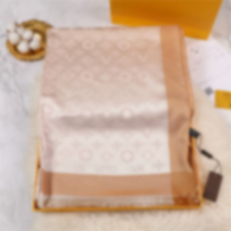 scarf designer cashmere scarf woman soft thick fashion fall Luxury Tassels Jacquard silk Scarfs letter Stars Floral large shawl warm thickened Brown pink wraps
scarf designer cashmere scarf woman soft thick fashion fall Luxury Tassels Jacquard silk Scarfs letter Stars Floral large shawl warm thickened Brown pink wraps