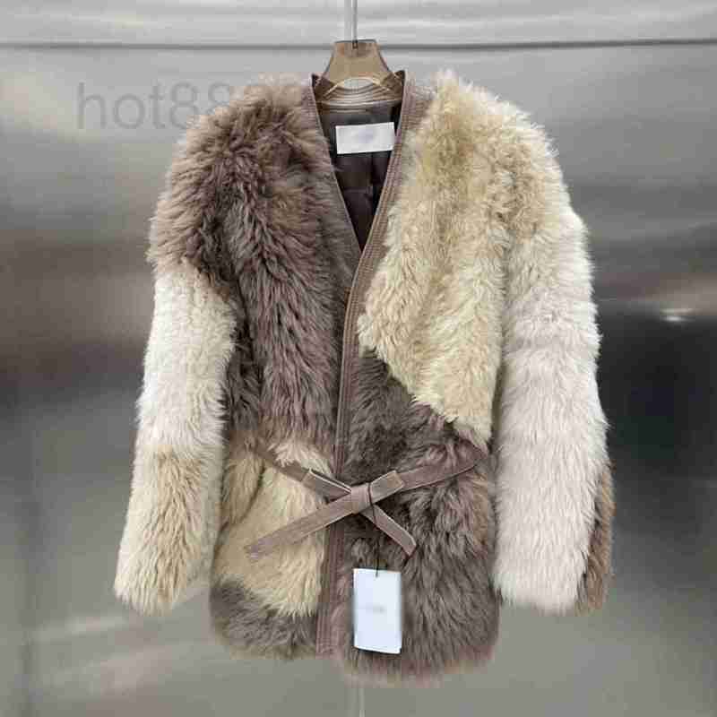 Women's Fur & Faux Designer Winter new Tuscany fur integrated leather wool temperament commuting medium long coat women 9VBH, As shown in figure
Women's Fur & Faux Designer Winter new Tuscany fur integrated leather wool temperament commuting medium long coat women 9VBH, As shown in figure