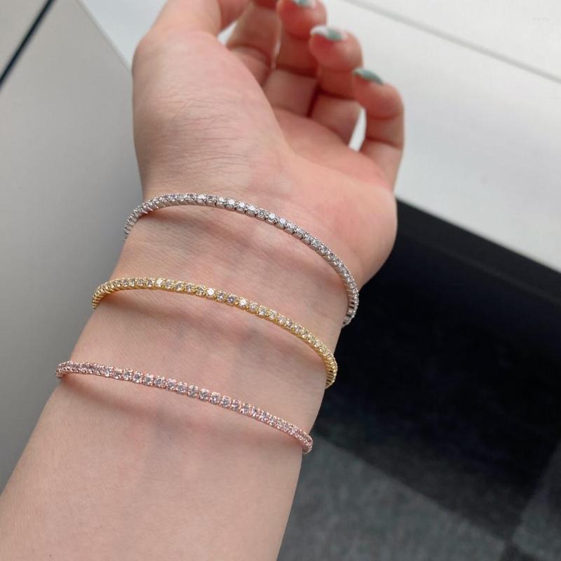 Bangle S925 Silver Women's Sparkling Zircon Tennis Bracelet Full Row Of Diamonds Europe INS Simple Girl Cross Cuff
Bangle S925 Silver Women's Sparkling Zircon Tennis Bracelet Full Row Of Diamonds Europe INS Simple Girl Cross Cuff