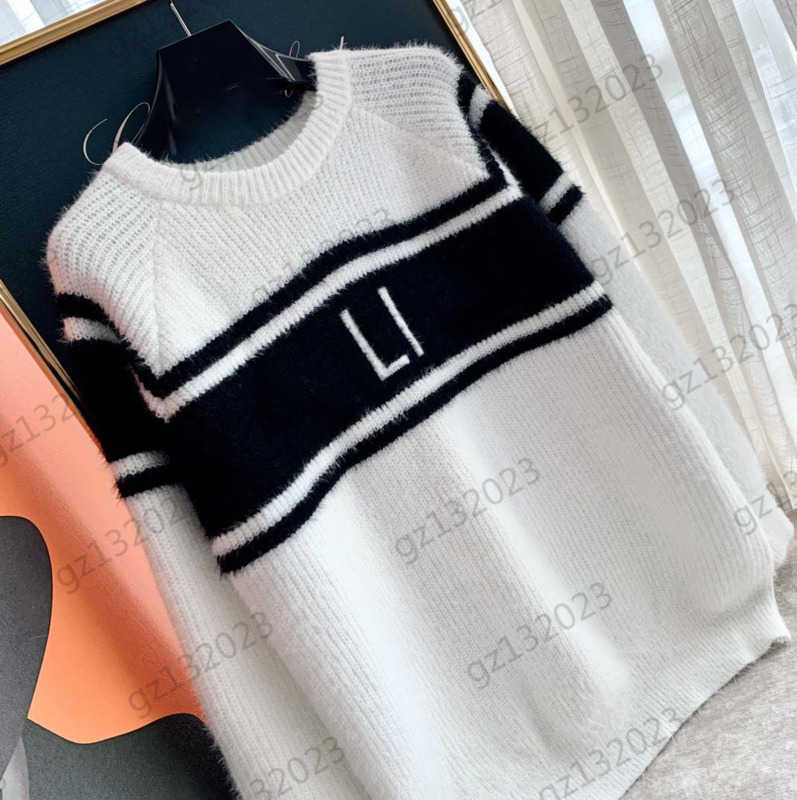 Womens Sweaters Contrasting Color Striped Letter Print Round Collar Pullover Knit Sweater Mink Fur Soft Warm Knitwear Fashion Simple Style Women Apparel 1970
Womens Sweaters Contrasting Color Striped Letter Print Round Collar Pullover Knit Sweater Mink Fur Soft Warm Knitwear Fashion Simple Style Women Apparel 1970