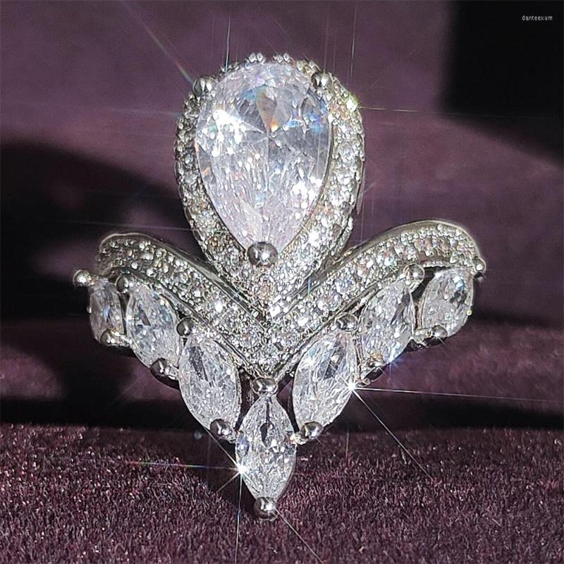 Wedding Rings 2022 Products Luxury Crown Water Drop Ring Engagement For Women Anniversary Gift Jewelry Wholesale R7641
Wedding Rings 2022 Products Luxury Crown Water Drop Ring Engagement For Women Anniversary Gift Jewelry Wholesale R7641