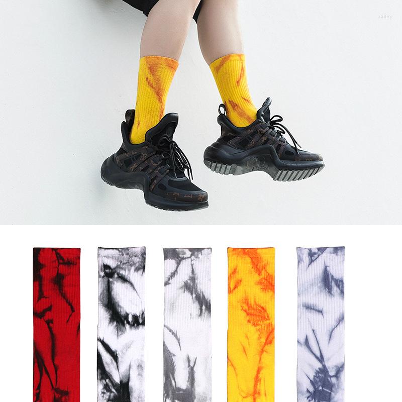 Men's Socks 1Pair Crew Casual Cotton Unisex Mid Length Skateboarding Hip Hop Basketball Street Fashion Sweat Absorb Tie-dyed Men, Black
Men's Socks 1Pair Crew Casual Cotton Unisex Mid Length Skateboarding Hip Hop Basketball Street Fashion Sweat Absorb Tie-dyed Men, Black
