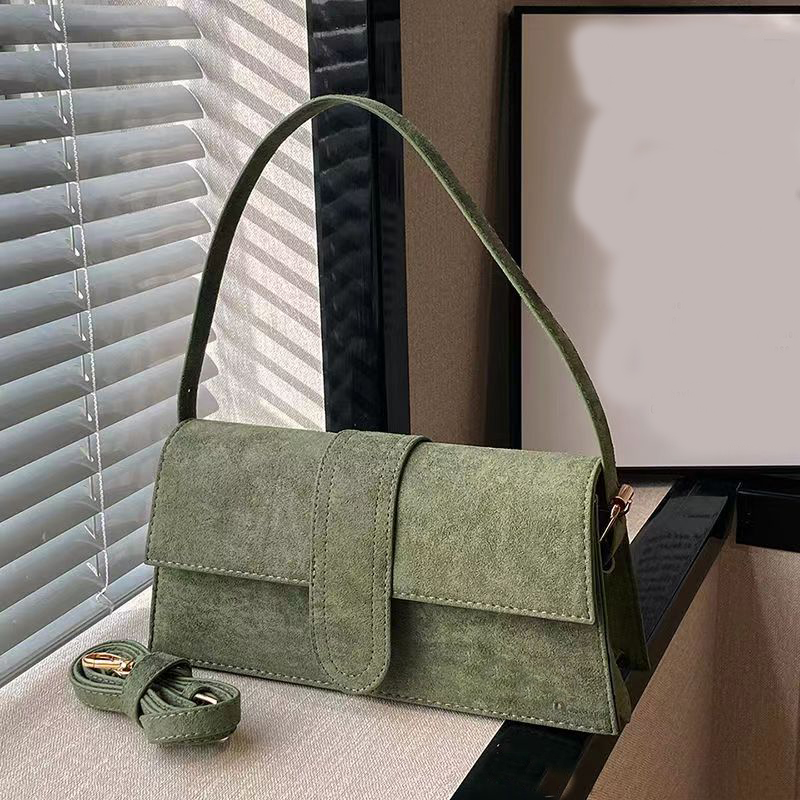 Shoulder Bags Alligator Totes Bags Bambino Le Grand Bambidou Long Fluffy Women Purse Designer Geninue Pink Suede Leather Bag Messenger Jacquemu Hand Flapmcs9, 15 suede leather 24cm
Shoulder Bags Alligator Totes Bags Bambino Le Grand Bambidou Long Fluffy Women Purse Designer Geninue Pink Suede Leather Bag Messenger Jacquemu Hand Flapmcs9, 15 suede leather 24cm