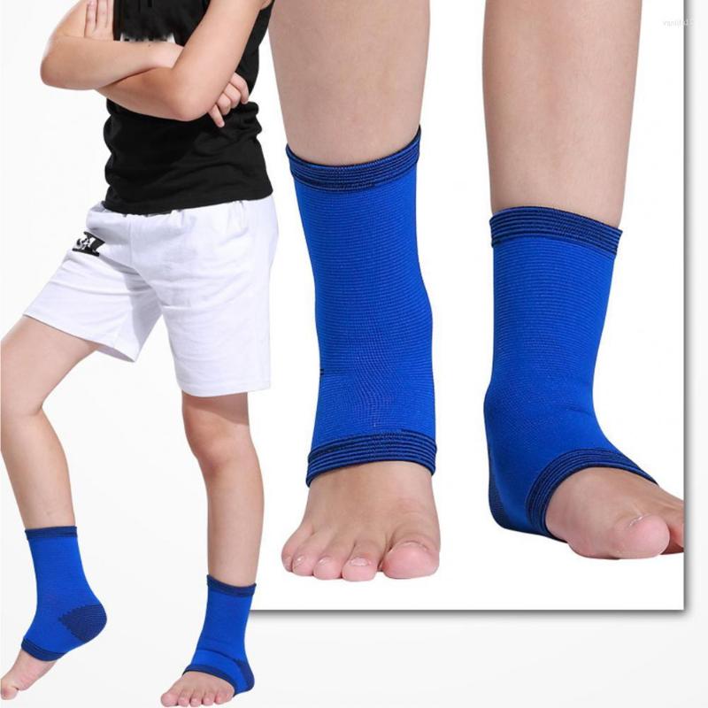 Knee Pads 1 Pair Ankle Protector Relief Pain Braces Kids Cycling Running Cover, Black
Knee Pads 1 Pair Ankle Protector Relief Pain Braces Kids Cycling Running Cover, Black