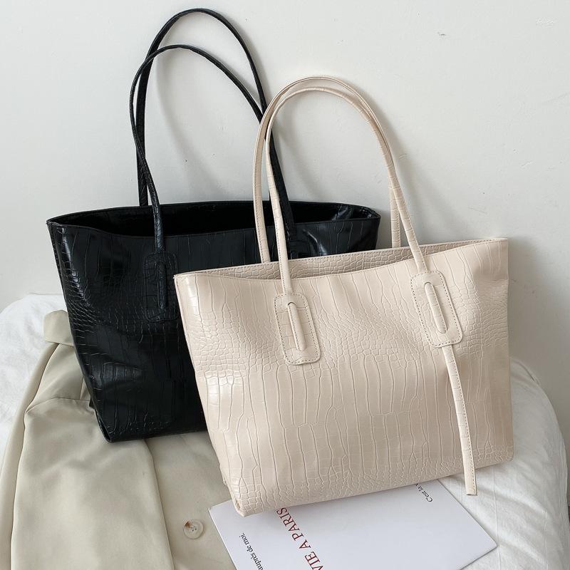 Evening Bags Women's Handbag Simple Large-capacity Shoulder Trendy Fashion Single Bag Solid Color All-match Hand Tote
Evening Bags Women's Handbag Simple Large-capacity Shoulder Trendy Fashion Single Bag Solid Color All-match Hand Tote