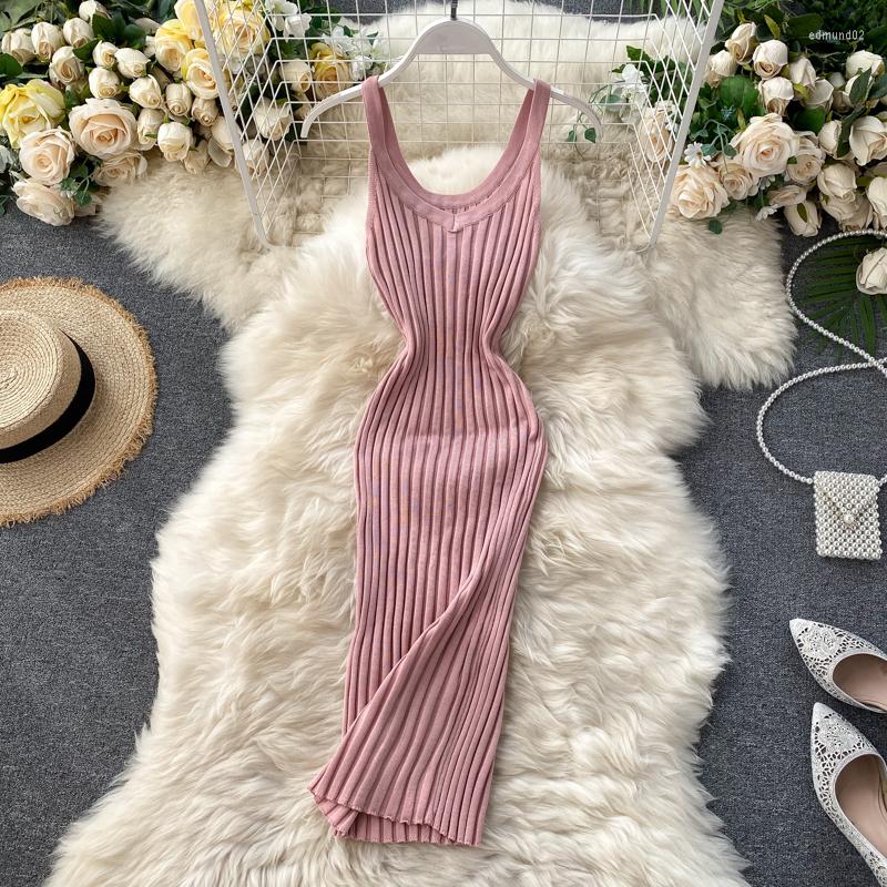 Casual Dresses Summer Sleeveless Sexy & Club Knitting Knee-Length Dress For Women 2022 V-Neck Spaghetti Strap Solid Ladies, Black
Casual Dresses Summer Sleeveless Sexy & Club Knitting Knee-Length Dress For Women 2022 V-Neck Spaghetti Strap Solid Ladies, Black
