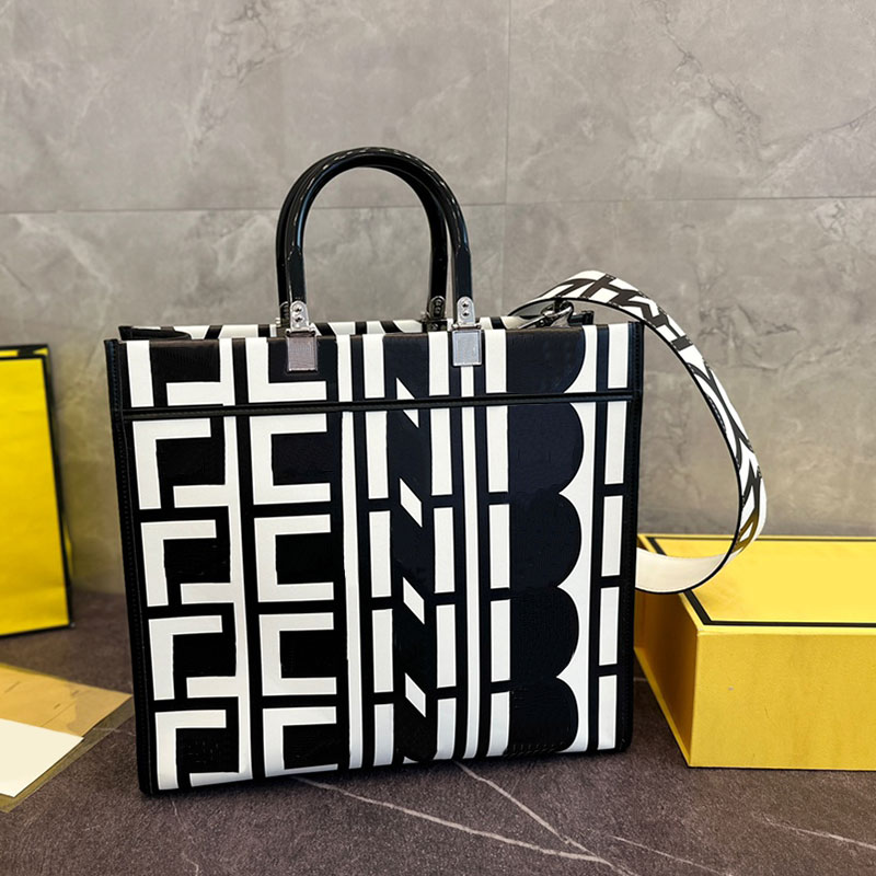 Sunshine Tote Shopping Bag Large Capacity Pocket Genuine Leather Printing Handbags Purse Removable Shoulder Strap Double Handle Women Crossbody Bags 35cm
Sunshine Tote Shopping Bag Large Capacity Pocket Genuine Leather Printing Handbags Purse Removable Shoulder Strap Double Handle Women Crossbody Bags 35cm
