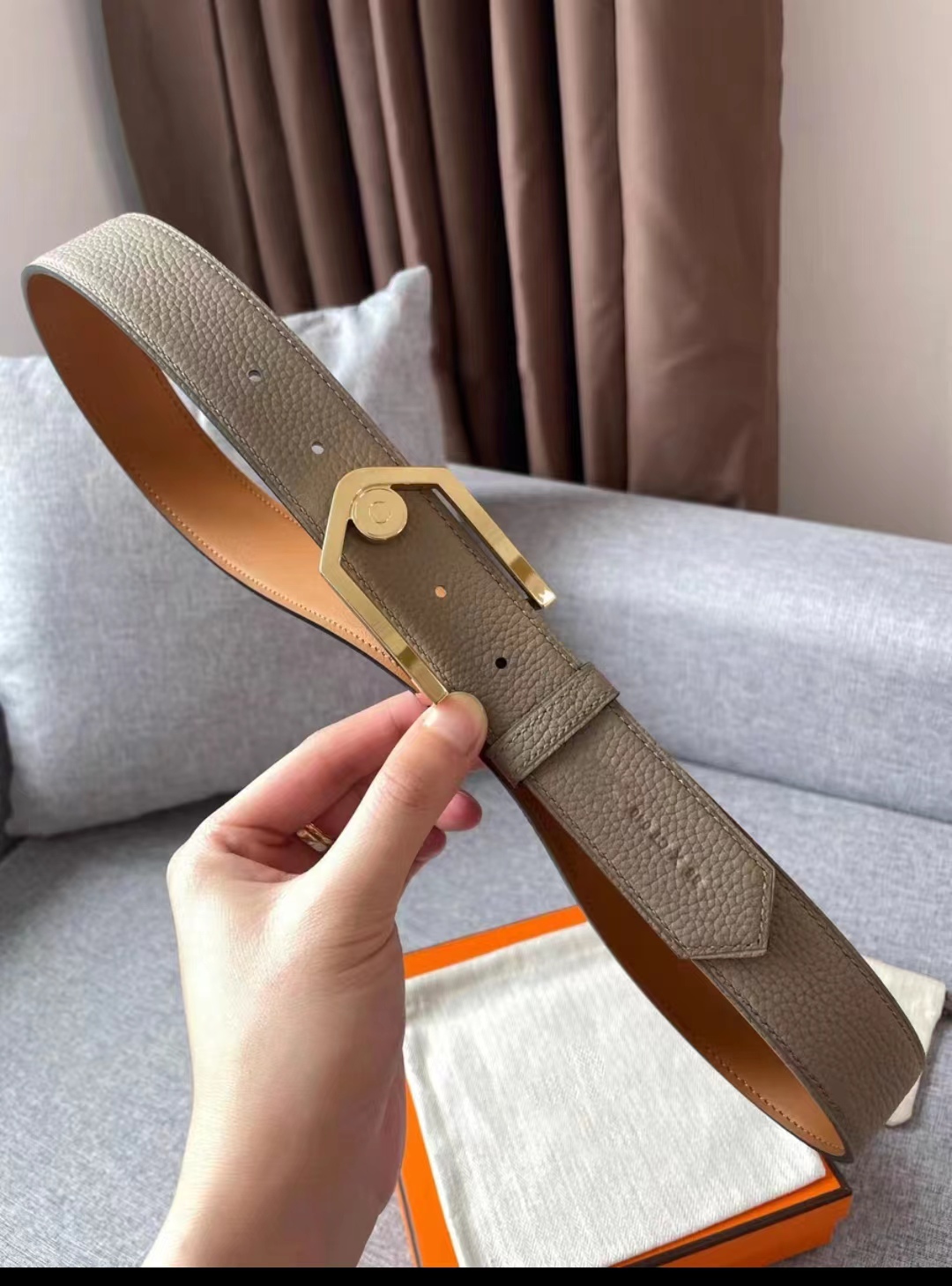 designer belts woman and men high-end luxury double H buckle belts men's leather fashion belts men's classic casual double-sided Brand waistbands for woman herming, Customize
designer belts woman and men high-end luxury double H buckle belts men's leather fashion belts men's classic casual double-sided Brand waistbands for woman herming, Customize
