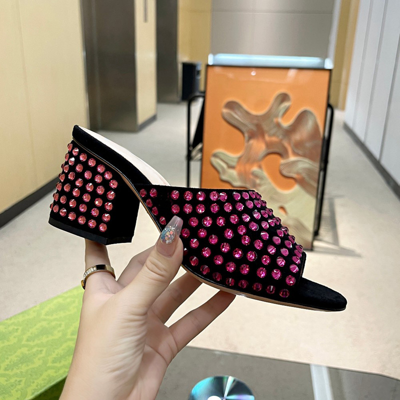 High-heeled Slide With Crystals Slippers For Woman Covered Heel Sandals Block Heeled Slides Mules Fashion Casual
High-heeled Slide With Crystals Slippers For Woman Covered Heel Sandals Block Heeled Slides Mules Fashion Casual