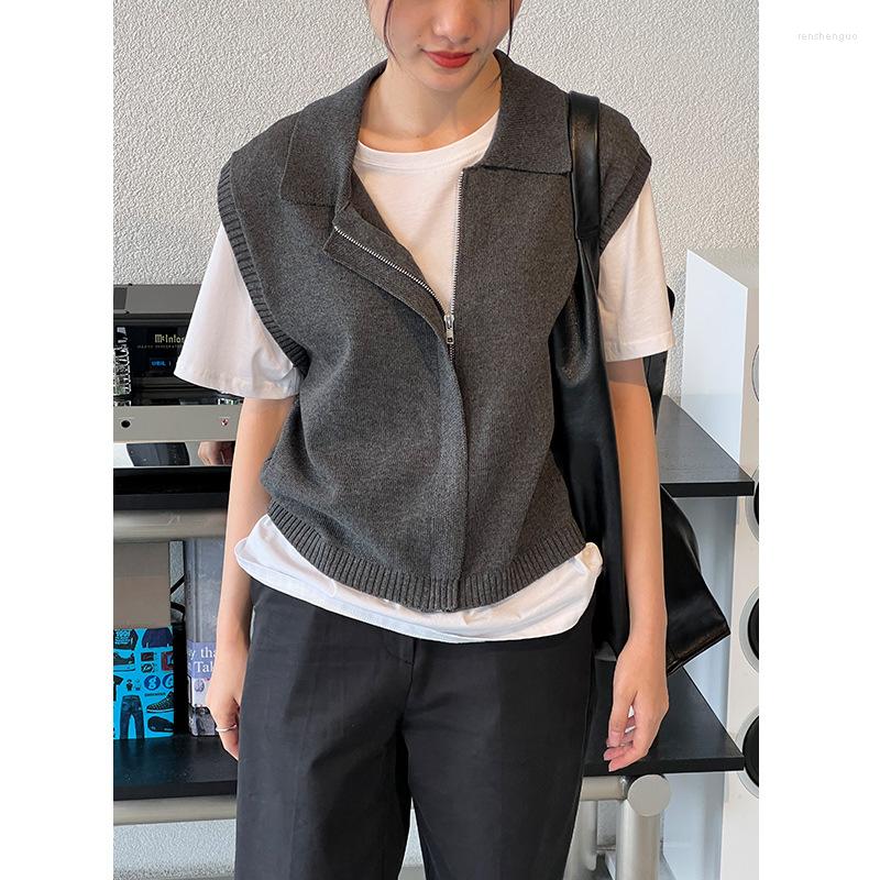 Women's Vests Robe Femme Elegant Casual Knitted Vest 2022 Autumn Sleeveless Turn-down Collar Cardigan Sweater Women Fashion F099, Gray
Women's Vests Robe Femme Elegant Casual Knitted Vest 2022 Autumn Sleeveless Turn-down Collar Cardigan Sweater Women Fashion F099, Gray