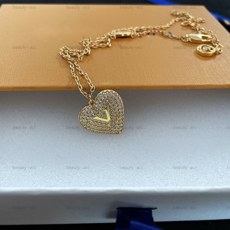 4 Mixed Womens necklace Luxury Designer Jewelry Big Hoops Pendant Necklaces Mens Gold Chanis Charm V Diamond Pendants With Box bracelet
4 Mixed Womens necklace Luxury Designer Jewelry Big Hoops Pendant Necklaces Mens Gold Chanis Charm V Diamond Pendants With Box bracelet
