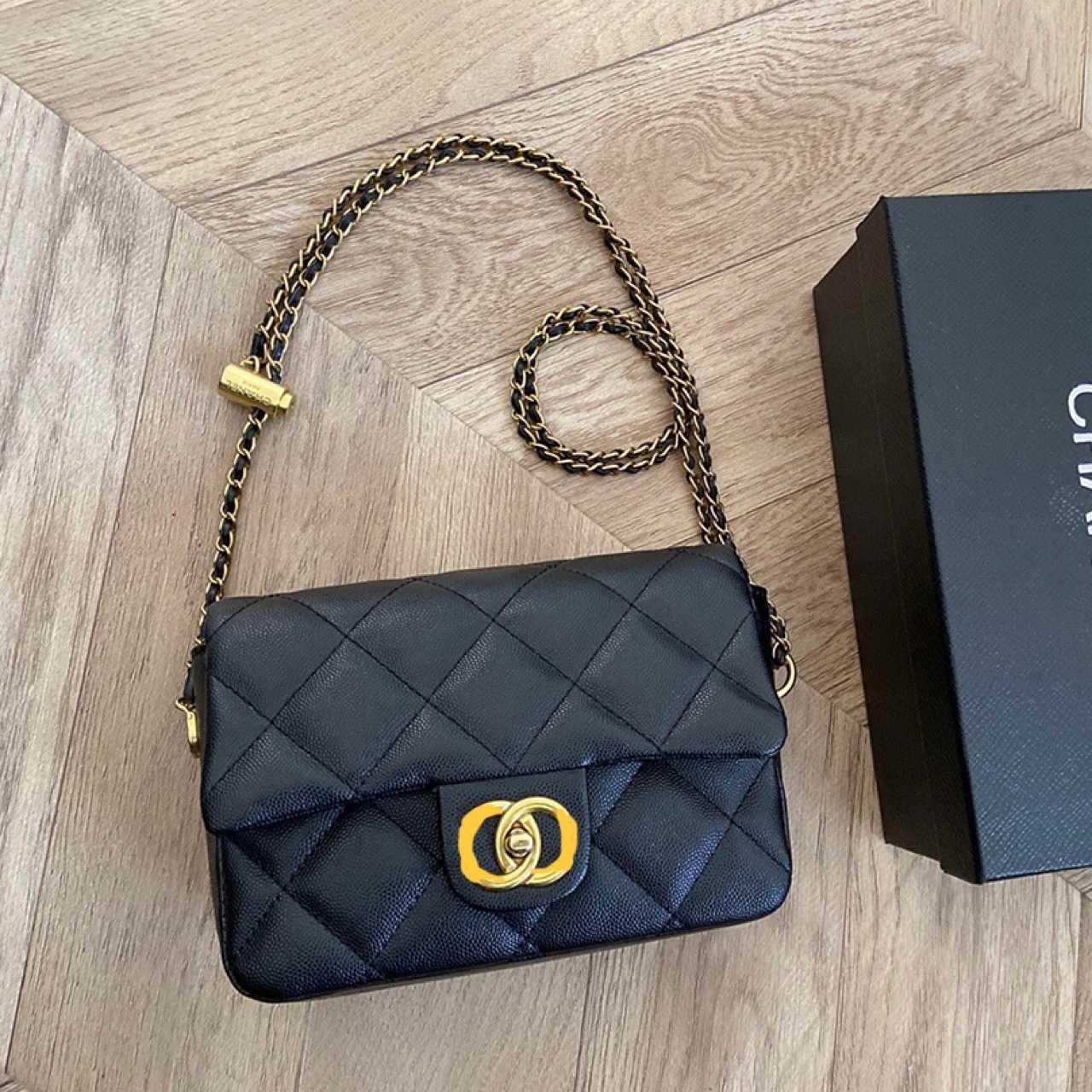 Handbag Factory Clearance Sale Small Xiangling Lattice Chain Bag Female Candy Color Soft Face Flip Square Fat Adjustable Shoulder with Set of Gift Box Packaging, White9
Handbag Factory Clearance Sale Small Xiangling Lattice Chain Bag Female Candy Color Soft Face Flip Square Fat Adjustable Shoulder with Set of Gift Box Packaging, White9