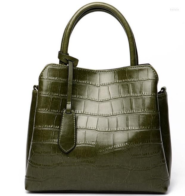 Evening Bags Textured Oil Wax Cowhide Large Capacity Handbag Leather One Shoulder Messenger Bag, Black
Evening Bags Textured Oil Wax Cowhide Large Capacity Handbag Leather One Shoulder Messenger Bag, Black