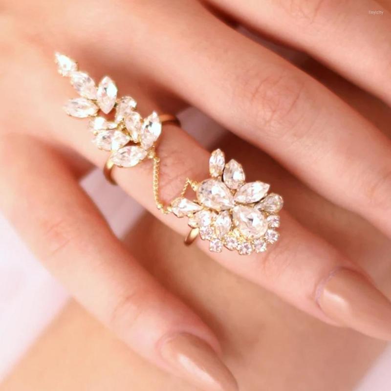 Wedding Rings Luxury Bride Flower Shape Zircon Open Jewelry For Women Fashion Crystal Engagement Statement Gift
Wedding Rings Luxury Bride Flower Shape Zircon Open Jewelry For Women Fashion Crystal Engagement Statement Gift