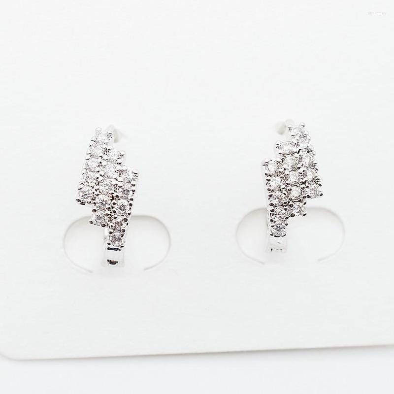 Hoop Earrings Diamonds Pattern Zircon CZ Triangular Shining Crystal Clip Small For Girl Women Party Wedding
Hoop Earrings Diamonds Pattern Zircon CZ Triangular Shining Crystal Clip Small For Girl Women Party Wedding