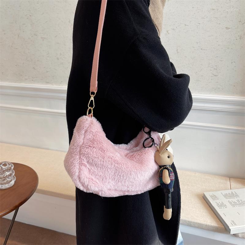 Evening Bags 2022 Winter Soft Plush Shoulder Bag Luxury Designer Women Handbags Faux Fur Ladies Crossbody Female Clutch Purse Sweet Cute, White
Evening Bags 2022 Winter Soft Plush Shoulder Bag Luxury Designer Women Handbags Faux Fur Ladies Crossbody Female Clutch Purse Sweet Cute, White
