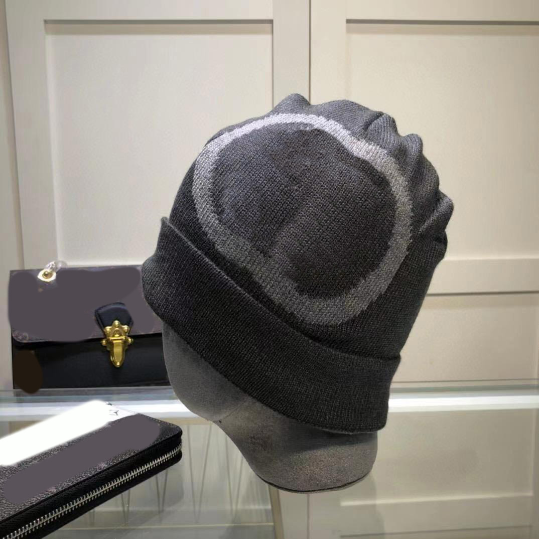 Designer Hat 2022 letter wool hats luxury warm women's knitting Beanies woolen hat men's multifunctional outdoor sports fashion street cap
Designer Hat 2022 letter wool hats luxury warm women's knitting Beanies woolen hat men's multifunctional outdoor sports fashion street cap