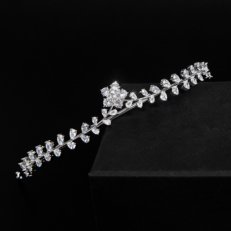 Elegant Small Crystal Wedding Flower Tiaras and Crowns for Women Princess Headpiece Bridal Hair Accessories Jewelry Gift
