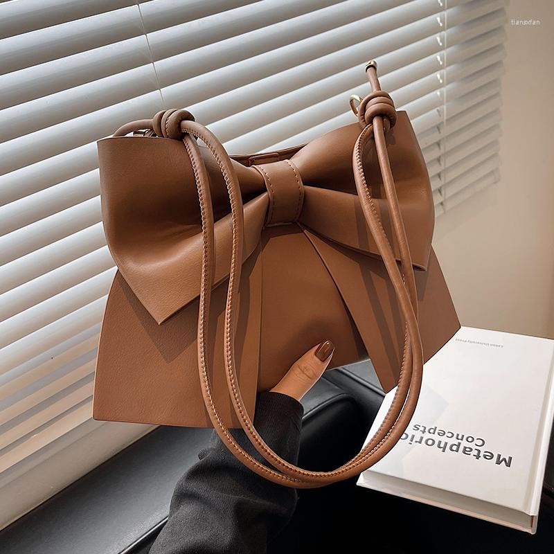 Evening Bags Large Bow Crossbody Bag Bucket 2022 Winter PU Leather Women's Designer Handbag Solid Color Shoulder Messenger, White
Evening Bags Large Bow Crossbody Bag Bucket 2022 Winter PU Leather Women's Designer Handbag Solid Color Shoulder Messenger, White