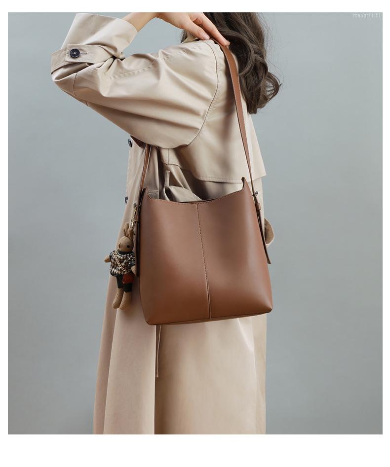 Evening Bags 2022 Women's Bag Underarm Leather Bucket Fashion All-match High-quality Commuter Large-capacity Shoulder, Auburn
Evening Bags 2022 Women's Bag Underarm Leather Bucket Fashion All-match High-quality Commuter Large-capacity Shoulder, Auburn