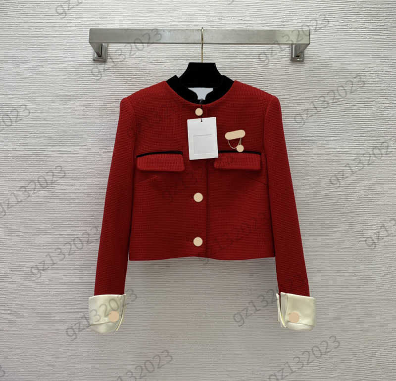 Womens Jackets Velvet Collar Spliced Metal Brooch Decoration Short Jackets Single Row Custom Button Opening Long Sleeves Coats Temperament Women Clothes 1970, 12
Womens Jackets Velvet Collar Spliced Metal Brooch Decoration Short Jackets Single Row Custom Button Opening Long Sleeves Coats Temperament Women Clothes 1970, 12