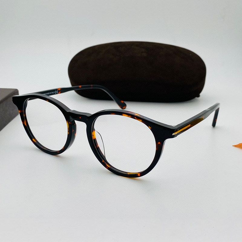 Optical Eyeglasses For Men Women Retro 5823 Style Anti-Blue Glasses Light Lens Plate Full Frame With Box
Optical Eyeglasses For Men Women Retro 5823 Style Anti-Blue Glasses Light Lens Plate Full Frame With Box