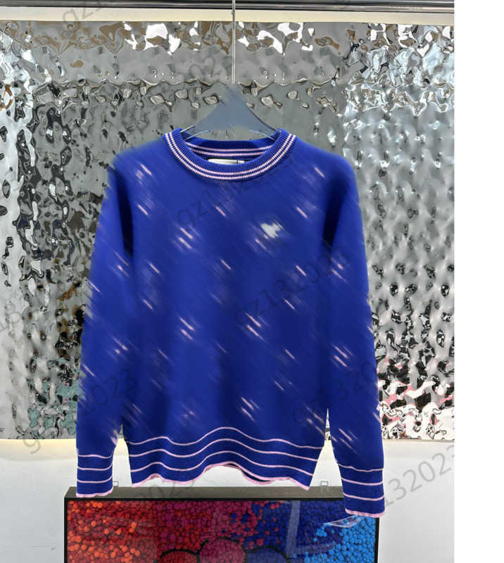 Womens Sweaters Rabbit Embroidery Classic Logo Jacquard Loose Joker Knitted Sweater Striped Trim Crewneck Pullover Knitwear Women Clothing 1980
Womens Sweaters Rabbit Embroidery Classic Logo Jacquard Loose Joker Knitted Sweater Striped Trim Crewneck Pullover Knitwear Women Clothing 1980