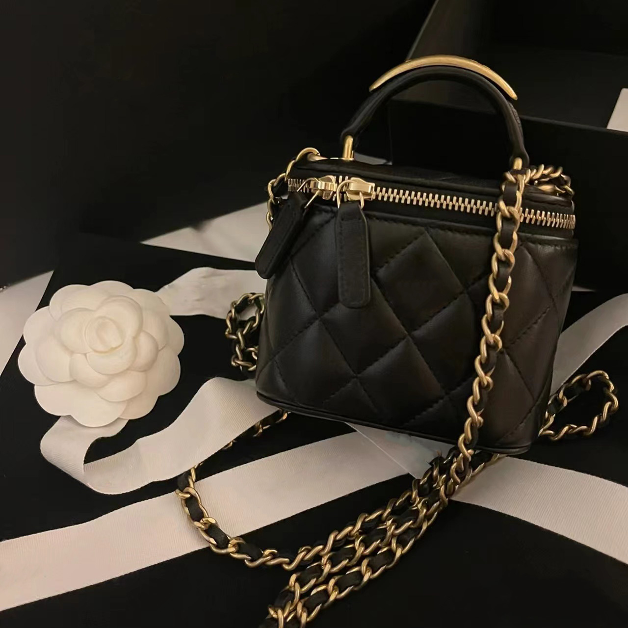 Tote bag Designer bags luxury Fashion Totes wallet Leather messenger shoulder handbag Bags High Capacity Composite Shopping bagss Plaid double letters33, #13
Tote bag Designer bags luxury Fashion Totes wallet Leather messenger shoulder handbag Bags High Capacity Composite Shopping bagss Plaid double letters33, #13