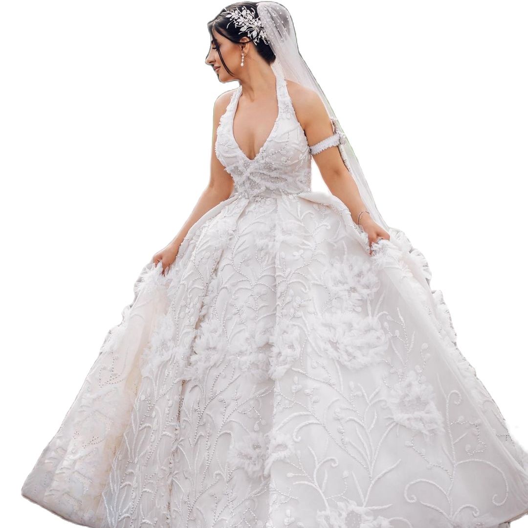 Elegant Halter Beading Wedding Dresses Ball Gown Sleeveless Floor Length Applique Custom Made Plus Size Bridal Gowns