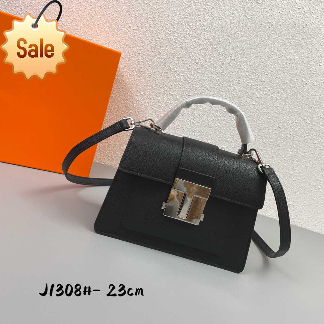 Women's Brand Designer Handbags 2023 New Leather Tf Single Shoulder Bags Multifunctional Portable Tote Bag Gift Box Packaging Factory direct sales
Women's Brand Designer Handbags 2023 New Leather Tf Single Shoulder Bags Multifunctional Portable Tote Bag Gift Box Packaging Factory direct sales