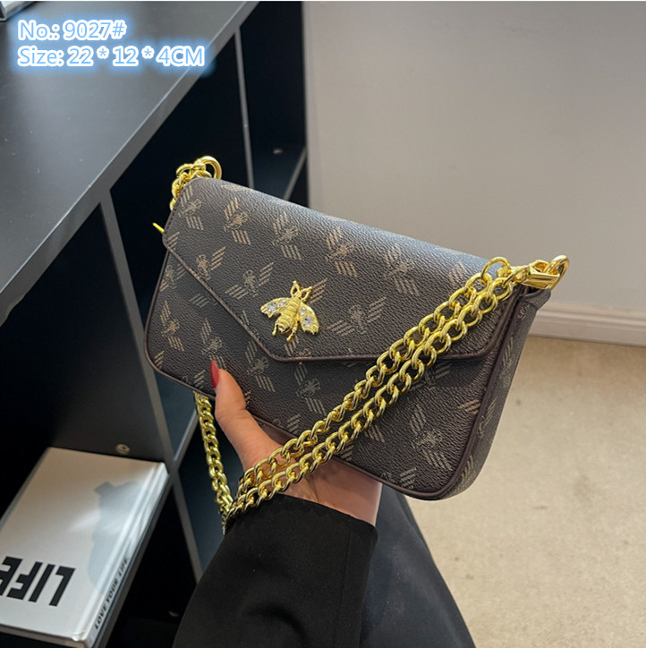 Wholesale factory ladies shoulder bags 2 colors sweet and lovely diamond chain bag exotic printed leather handbag retro gold buckle mobile wallet, Beige-9027#
Wholesale factory ladies shoulder bags 2 colors sweet and lovely diamond chain bag exotic printed leather handbag retro gold buckle mobile wallet, Beige-9027#