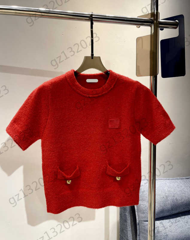 Womens Sweaters Chest Embroidery Metal Bell Ornament Short Knitted Sweater Pure Wool FabricShort Sleeve Pullover Knitwear Fashionable Simple Women Clothing 1970
Womens Sweaters Chest Embroidery Metal Bell Ornament Short Knitted Sweater Pure Wool FabricShort Sleeve Pullover Knitwear Fashionable Simple Women Clothing 1970