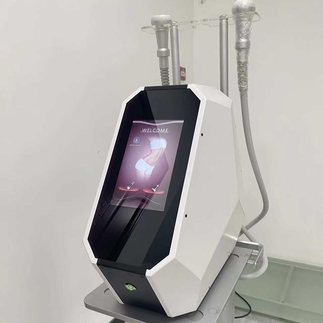 EMS Cool Shock Cryosking Body Sculpting Slimming Equipment Portable Hot and Cold Skin Tightening Machine
EMS Cool Shock Cryosking Body Sculpting Slimming Equipment Portable Hot and Cold Skin Tightening Machine