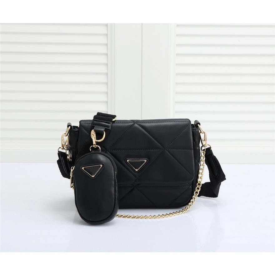 YQ 2022 fashion Re-Edition Leather woman luxurys men designers bags lady Womens mens crossbody tote Hobo Shoulder Purses Handbags 268W, White
YQ 2022 fashion Re-Edition Leather woman luxurys men designers bags lady Womens mens crossbody tote Hobo Shoulder Purses Handbags 268W, White