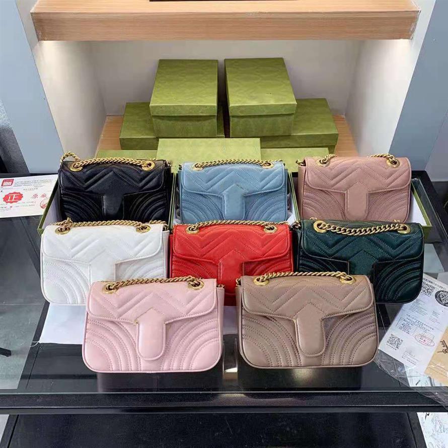 The designer designed wavy diagonal bag Chain shoulder strap fashionable and versatile Size 22 cm2568, Make up for postage
The designer designed wavy diagonal bag Chain shoulder strap fashionable and versatile Size 22 cm2568, Make up for postage