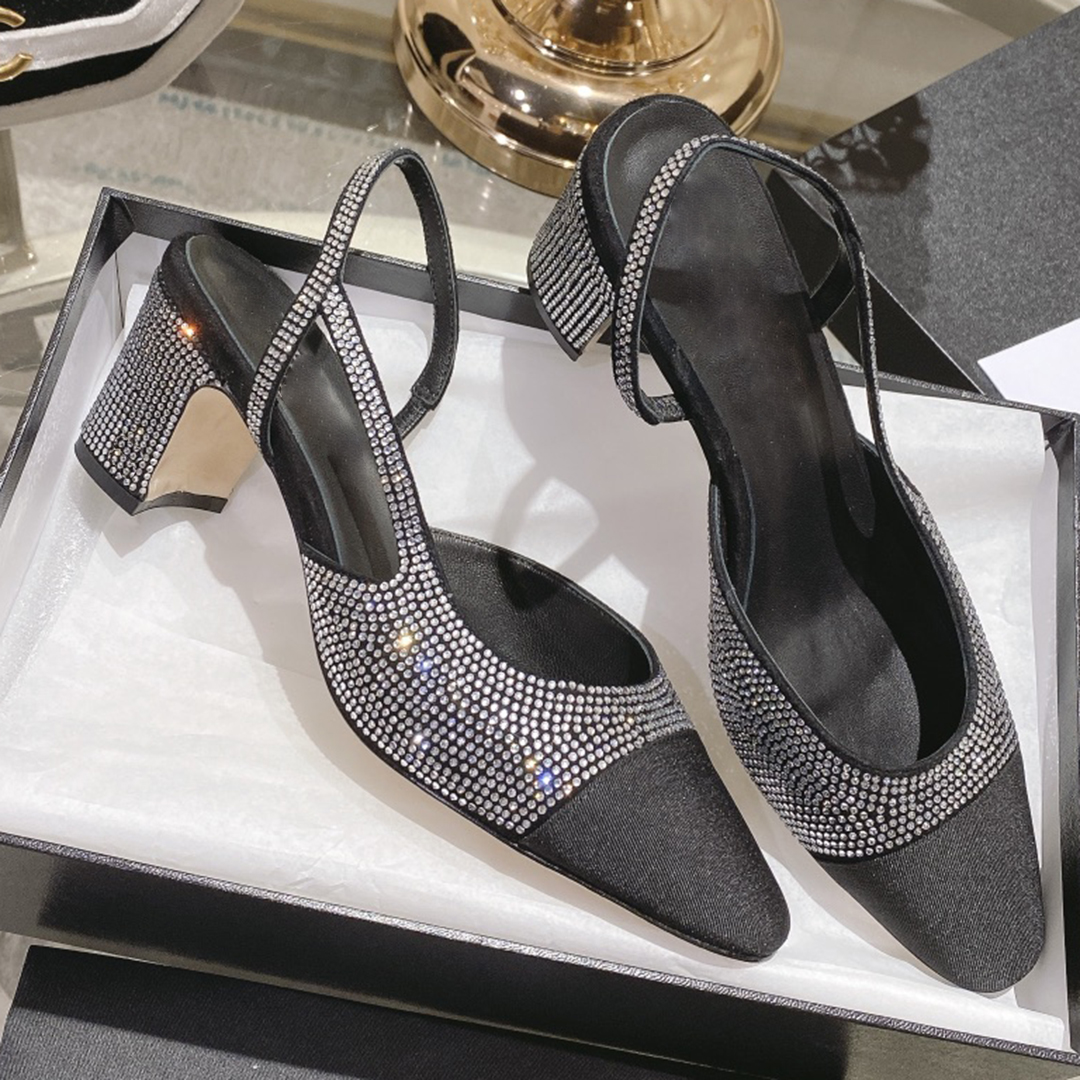 Classic Dress Shoes for Womens sandals Cashmere Rhinestone colored Crystal slingbacks designer chunky heel square toes slippers 6.5CM high heeled shoe 35-42 with box, White
Classic Dress Shoes for Womens sandals Cashmere Rhinestone colored Crystal slingbacks designer chunky heel square toes slippers 6.5CM high heeled shoe 35-42 with box, White