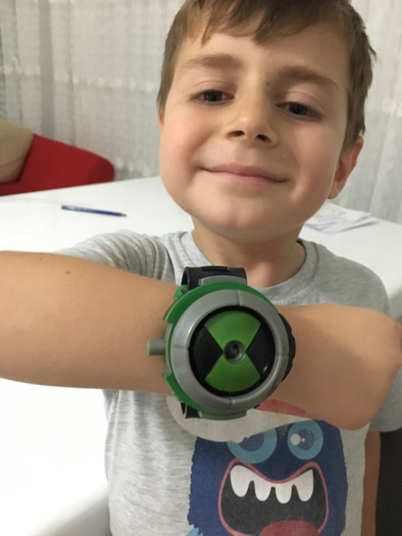 Decompression Toy Ben10 Omnitrix Watch Japan Projector Watch DAI Genuine Watches Action Figure Toy Style Model Toy Doll Children Gift