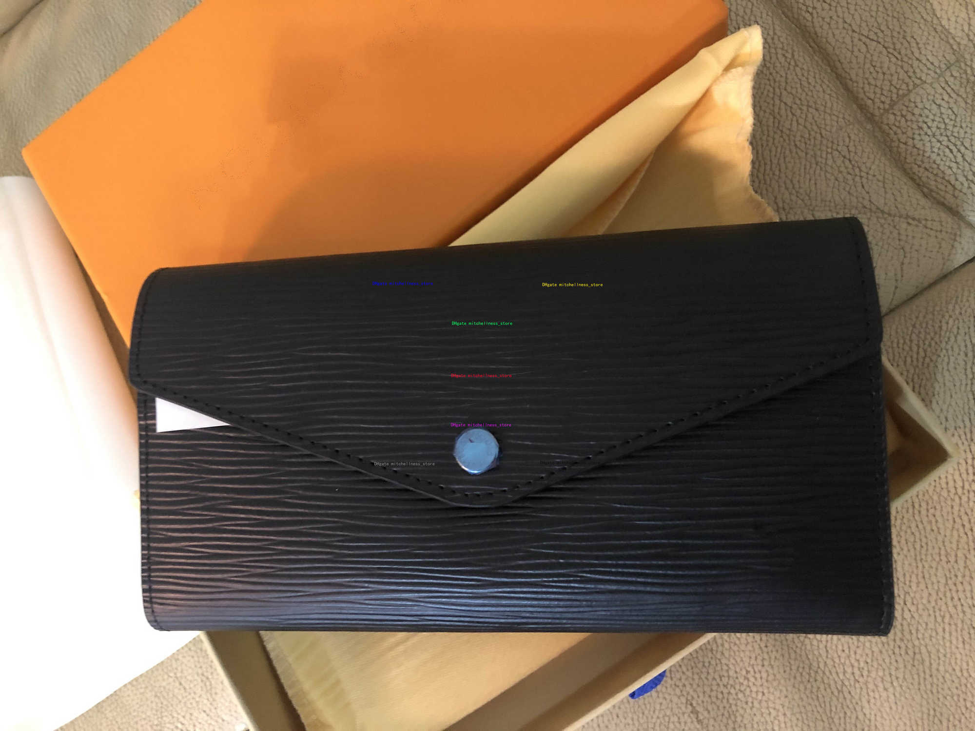 High Quality Women Purse Whole Top Starlight Fashion All-match Ladies Single Zipper Classic with Box Purses Leather Lady Wallets Womens Hot, Black l1
High Quality Women Purse Whole Top Starlight Fashion All-match Ladies Single Zipper Classic with Box Purses Leather Lady Wallets Womens Hot, Black l1
