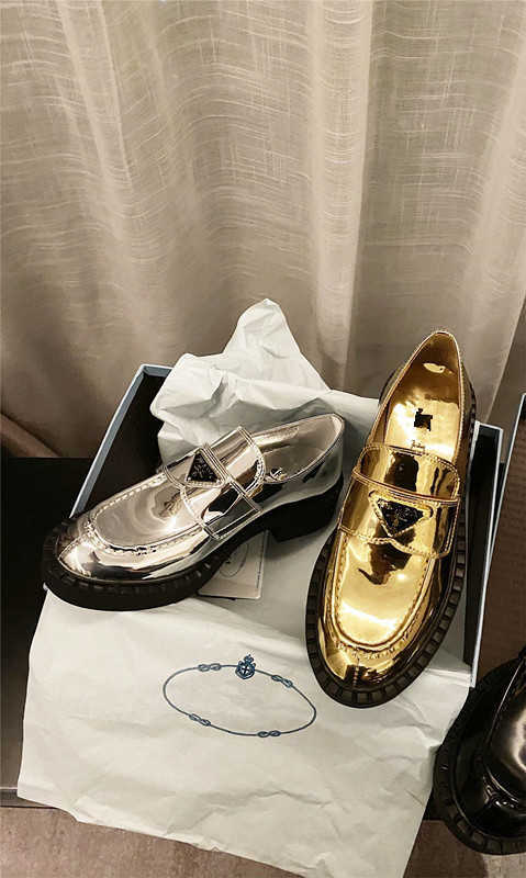 Designer Women Casual Monolith Triangle Silvery Gold Leather Shoes Increase Platform Sneakers Cloudbust Classic Patent Matte Loafers Heel height 4.5cm prada
Designer Women Casual Monolith Triangle Silvery Gold Leather Shoes Increase Platform Sneakers Cloudbust Classic Patent Matte Loafers Heel height 4.5cm prada