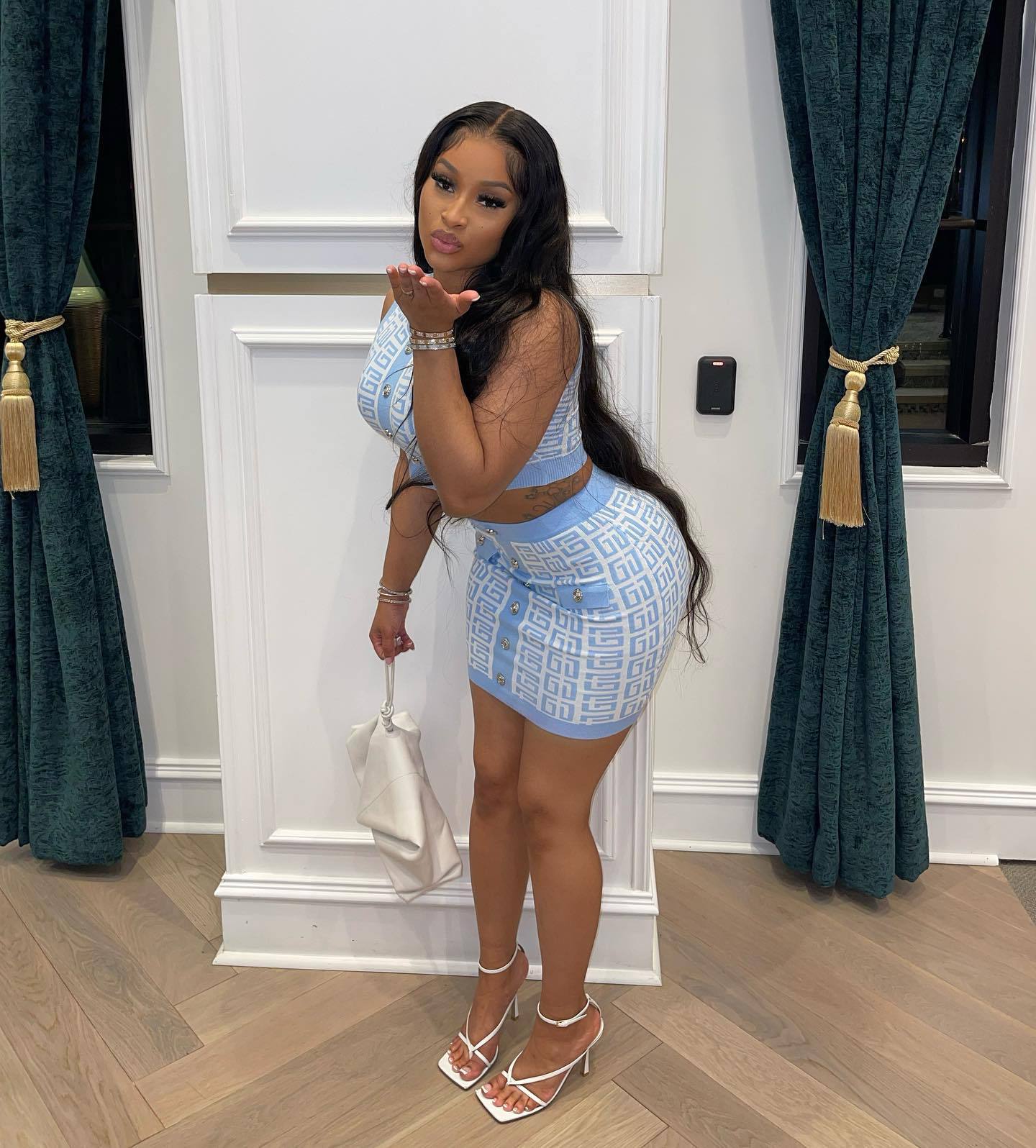 Spring Summer Sexy Womens Sweaters and Skirts Knits 2 Pieces Dress Se Bodycon Skirt Sets Girls Tees Sweater Mujer Jogger Party Two Piece Set Dresses