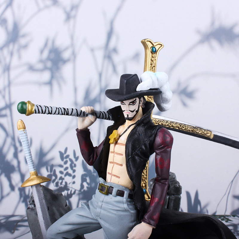 Decompression Toy 16cm Anime One Piece Dracule Mihawk figurine Combat ver. PVC Action Figure Collection Model Toys Gift for Collectible Mode