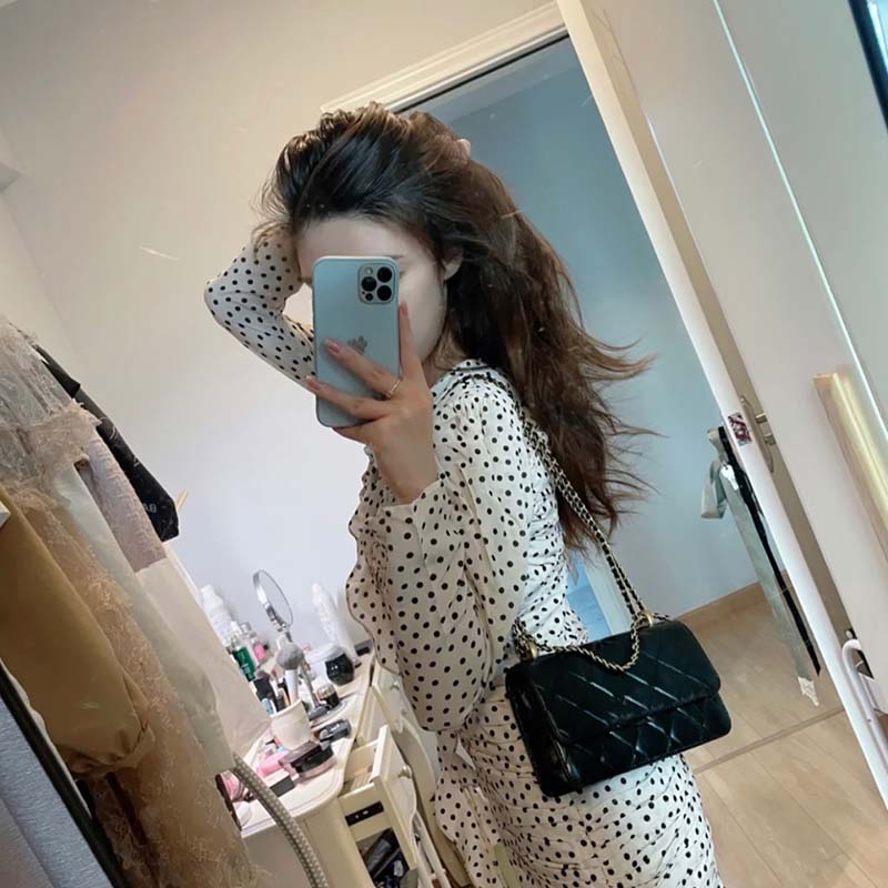 AAAAA designer bags Classic Hot sold luxurys designers Women preferred solid color leather logo chain bag handbag shoulder Genuine crossbody bag totes Nobility, Black1
AAAAA designer bags Classic Hot sold luxurys designers Women preferred solid color leather logo chain bag handbag shoulder Genuine crossbody bag totes Nobility, Black1