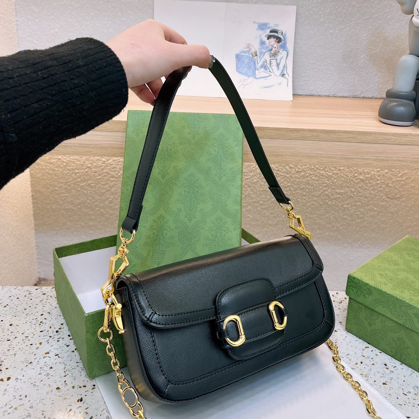 Ladies chain bag crossbody bags handbags handbag Women luxury designer bag Fashion classic double letter pattern cross body, Gcv01 24*14cm
Ladies chain bag crossbody bags handbags handbag Women luxury designer bag Fashion classic double letter pattern cross body, Gcv01 24*14cm
