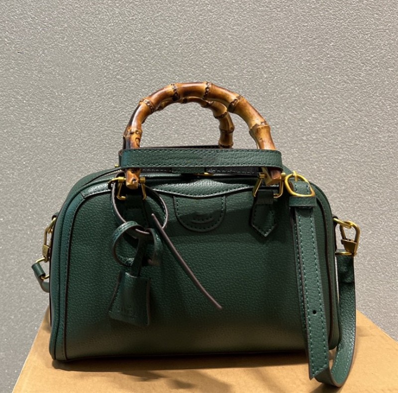 Designer bamboo joint Handbag bags Luxury brand Shoulder Bags Classical Crossbody bag Banquet Shopping Wedding Leisure Business Package 2022 Hot, Clear
Designer bamboo joint Handbag bags Luxury brand Shoulder Bags Classical Crossbody bag Banquet Shopping Wedding Leisure Business Package 2022 Hot, Clear