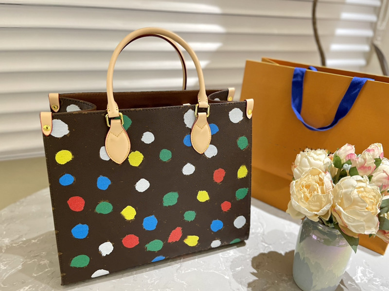 Designer Bags Women Bag Handbags Flower Monograms ONTHEGO Carryall MM Louiseitys Lvs Womens Handbag viutonity Purse Tote Shoulder Female backpack ON THE GO, Extra shipping
Designer Bags Women Bag Handbags Flower Monograms ONTHEGO Carryall MM Louiseitys Lvs Womens Handbag viutonity Purse Tote Shoulder Female backpack ON THE GO, Extra shipping